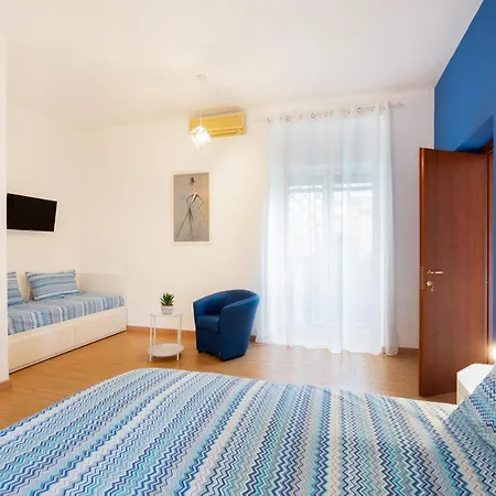 Into Vico Appartement Napels Buitenkant foto